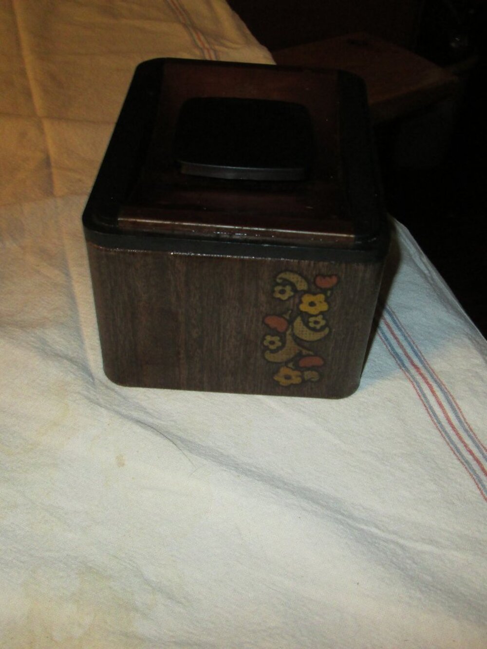 vtg cottage core tea canister wood grain floral front copper lid by Kromex